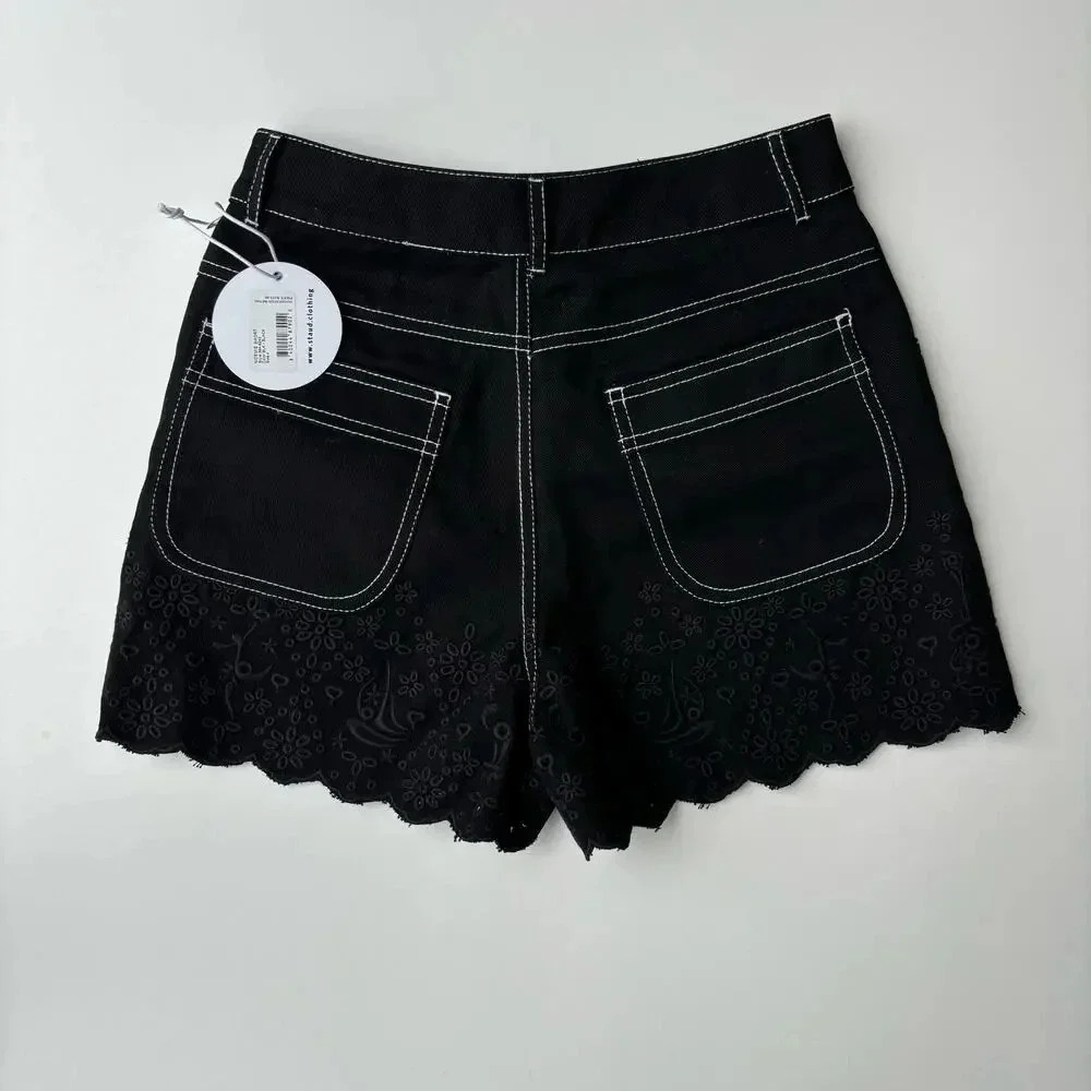 NWT Staud Noemie Embroidered Scallop Non-stretch Denim Shorts in Black Size 4 - Picture 3 of 6
